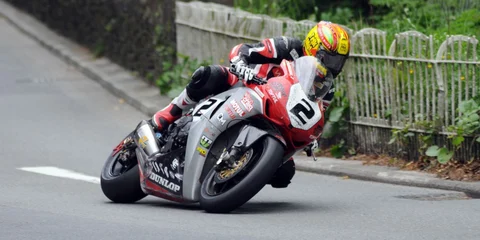 Cameron Donald racing at the Isle of Man on the outgoing Honda CBR1000RR Fireblade.