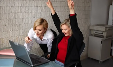How to Enjoy Your Life with
Online Stuffs