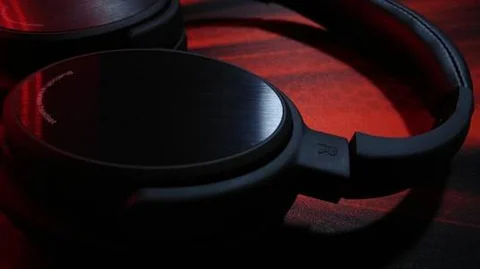 <a href="https://pixabay.com/en/audio-headphones-mat-matte-mouse-1840195/">Royalty Free Photo</a>