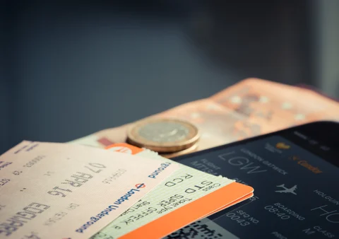 10 Simple Tips to Save Money on Flights
