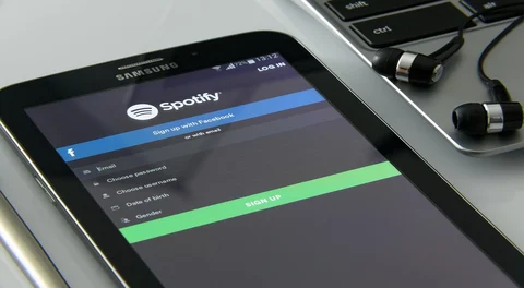 Spotify launches an analytics application for artists.