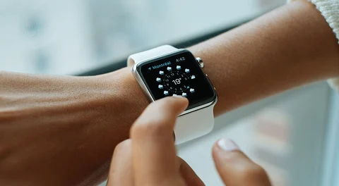 The 3 Best Fashion Apps For Women On The Go