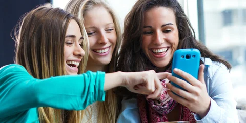 Six Strategies for Finding an Awesome Cell Phone That Won’t Break Bank