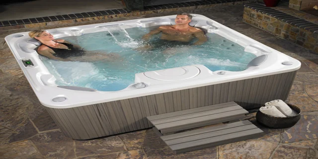 Hot tubs: the perfect combination of pleasure and health