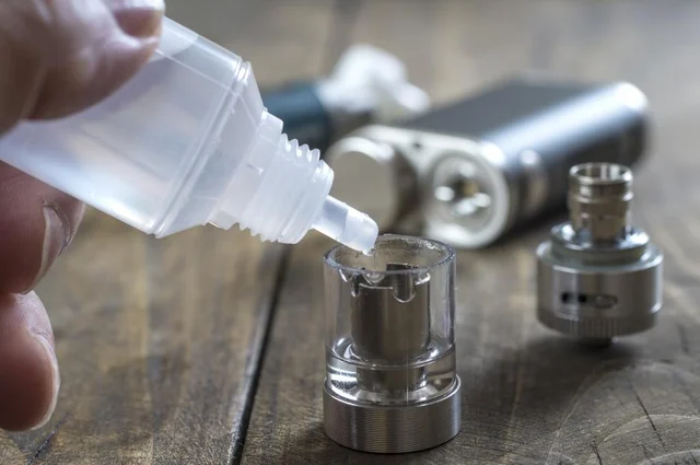 How to Clean an E-Cigarette E-Liquid Tank in Six Easy Steps