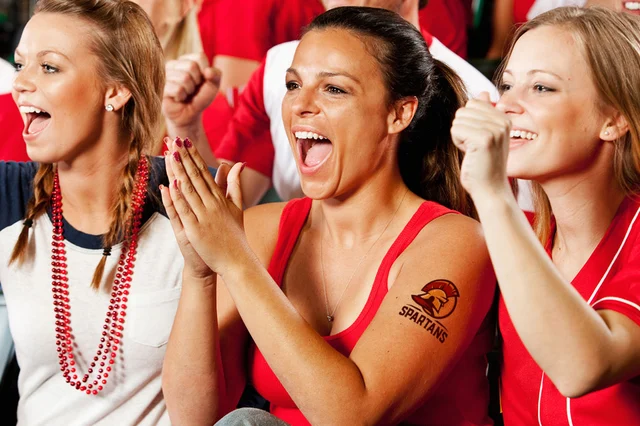 5 Hacks to Brand Your Rep Sports Team