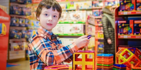 7 Ways to Make Shopping with Kids Easier