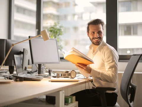 <b>6 Ways to Make the Everyday Office Work Interesting</b>