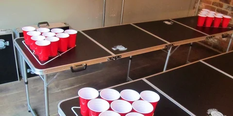Beer pong table