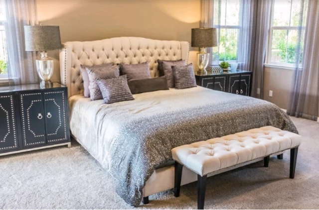 Why is luxury accommodation becoming so popular with tourists?