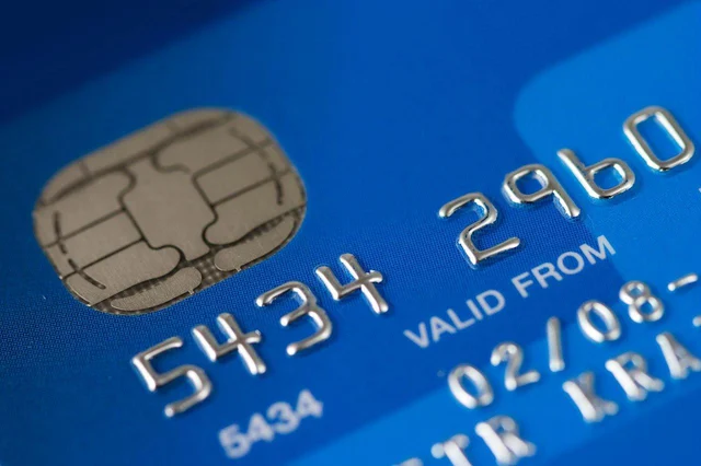 How Does That New Chip Card Work, Anyway?