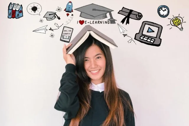 How to Decide if You Should Enroll in an Online Degree Rather Than an On-Campus One