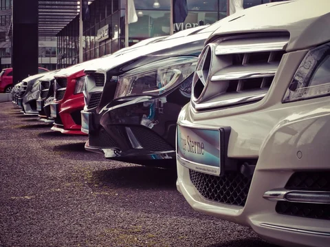 Top 6 Tips for Choosing the Best Rental Car for Your Holiday Travels