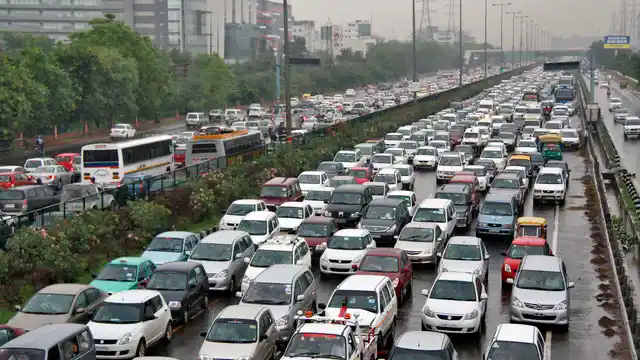 A traffic jam in Delhi. (Photo: Reuters)