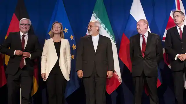 Representatives of various countries are seen following nuclear talks at the Swiss Federal Institute of Technology in Lausanne. (Photo: Reuters)