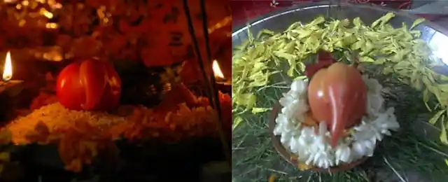 Ganesha in a tomato (Photo: <a href="http://www.bharatmoms.com/uploads/Image/ganesha-in-tomato.jpg">bharatmoms.com</a>)