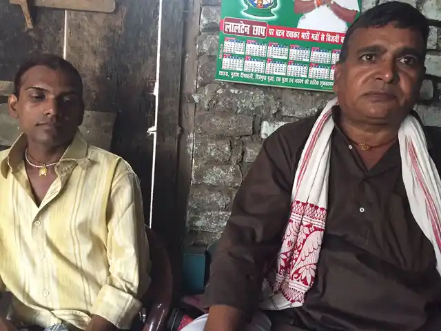 <i>Launda</i> Manoj Sau (left) along Suresh Rawani, the owner of <i>Azad Natyashala Dance Party</i>, who plays the harmonium. (Photo: Chandan Nandy)
