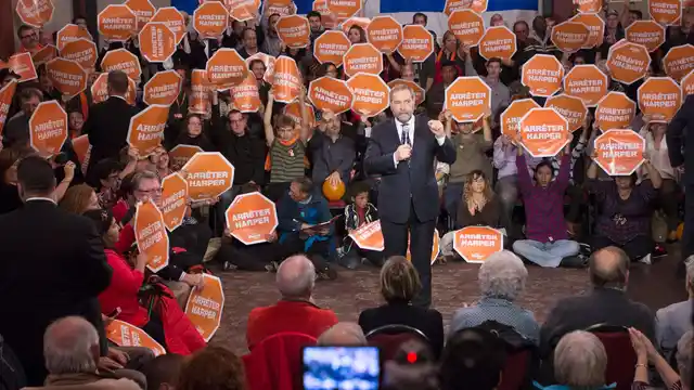 New Democratic Party leader Tom Mulcair salutes supporters at a rally on Thursday, October 15, 2015, in Sherbrooke, Quebec. (Photo: AP)