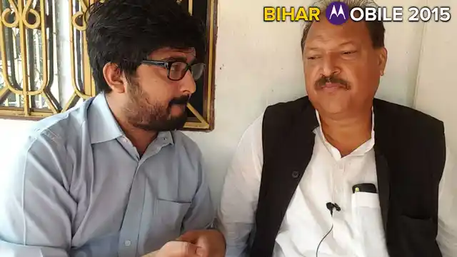 Dr Shakeel Ahmad Khan (right) speaks to The Quint’s Aakash Joshi (Photo: The Quint)