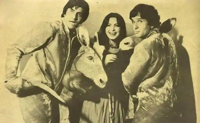 Amitabh Bachchan, Parveen Babi and Shashi Kapoor goof around on a film set. (Photo: Facebook/Amitabh Bachchan)