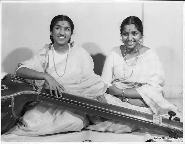 Lata Mangeshkar with Asha Bhosle (Photo courtesy: Facebook)