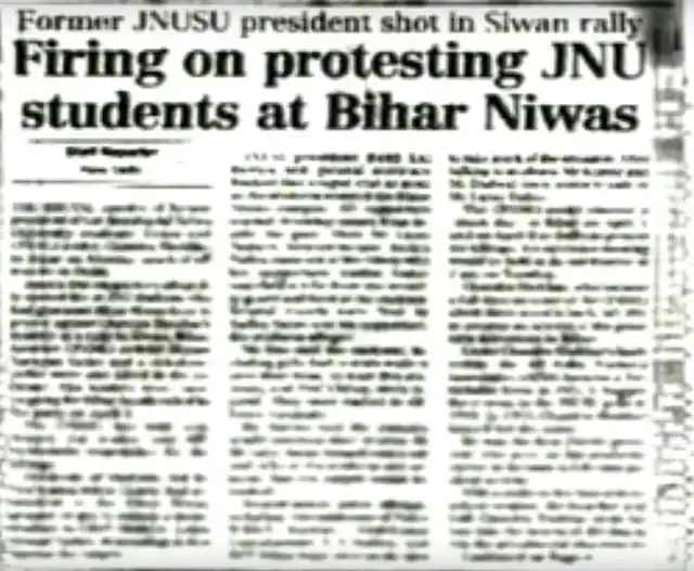 Students screamed and sloganeered, shattering glass and the uneasy calm that had prevailed since the killing of their friend. (Photo Courtesy: YouTube Screenshot/Ek Minute Ka Maun)