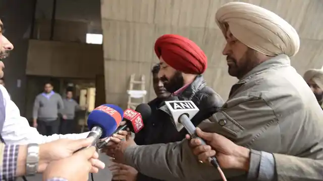 The then Gurdaspur Superintendent of Police (Headquarter) Salwinder Singh arrives at the NIA office in New Delhi for interrogation, on January 13, 2016. (Photo: IANS)