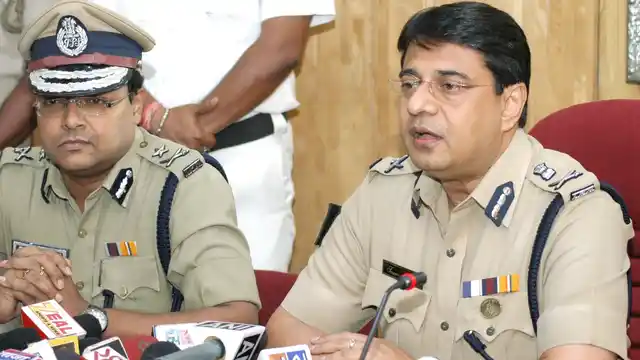 The newly appointed Commissioner of Police Soumen Mitra talks to press at Lalbazar in Kolkata, on April 13, 2016. (Photo: IANS)