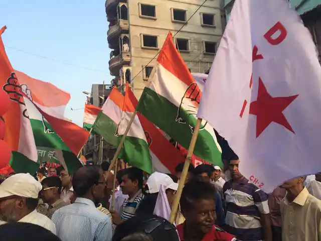Marching together. (Photo: <b>The Quint</b>)