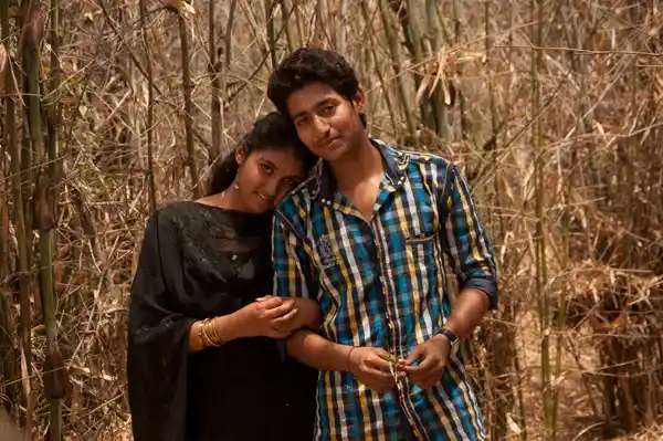 Akash Thosar and Rinku Rajguru in <i>Sairat</i>