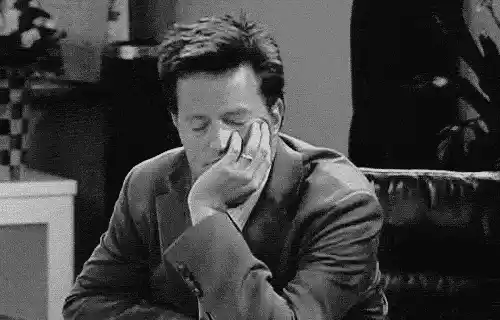 (GIF Courtesy: <a href="http://besttimepass.com/9-things-sleepy-heads-will-relate/">besttimepass.com</a>)