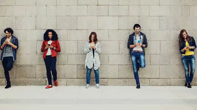 Have we sacrificed conversation for connection? (Photo: iStock)