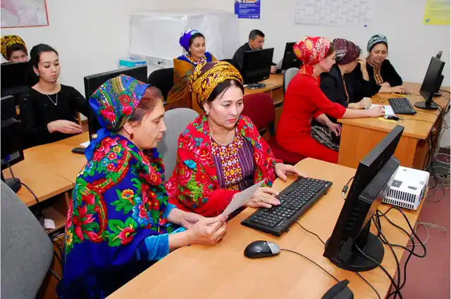 In Turkmenistan, statisticians enter data for processing and analysis. Information communications technologies has great potential to empower women and girls worldwide. Social media, in particular, is a space where women’s voices and gender equality issues have been often brought to the forefront. (Photo Courtesy: The World Bank)