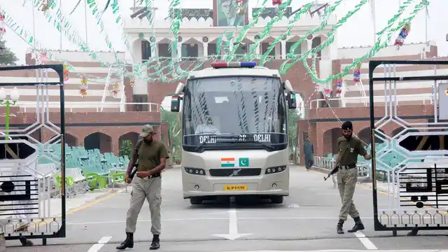 The Lahore-Delhi bus entering India at the Attari-Wagah border, on August 15, 2015. (Photo: IANS)
