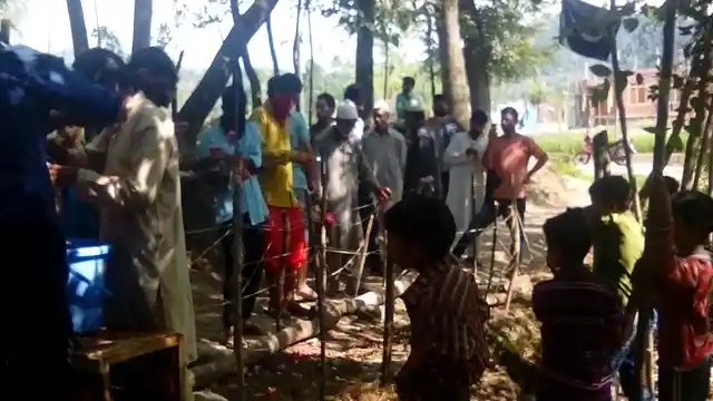 Locals gathering at the spot in Bemduru village, 85 km south of Srinagar, where Burhan Wani was killed. (Photo Courtesy: Arshie Qureshi)