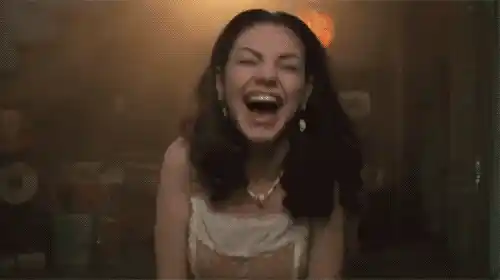 The comedy track in most Kannada films has no link whatsoever with the film. (Photo Courtesy: <a href="http://giphy.com/search/julia-roberts">Giphy.com</a>)