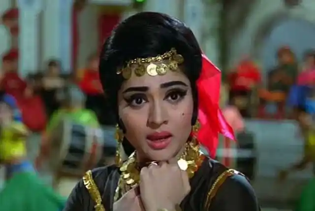 Vyjayanthmala in <i>Jewel Thief</i>. 