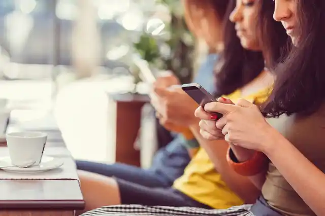 Can you even imagine life without your smart phone? (Photo: iStock)