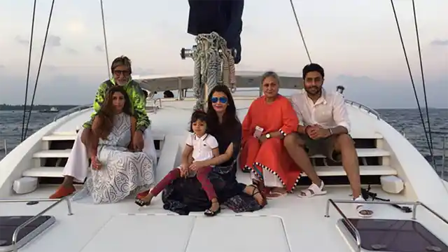 The Bachchans went sailing on Abhishek’s birthday this year in the Maldives. (Photo courtesy: Amitabh Bachchan’s <a href="https://www.facebook.com/AmitabhBachchan/?fref=ts">Facebook feed</a>) 
