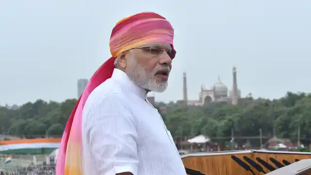 Prime Minister Narendra Modi delivering his speech on the occasion of the 70th Independence Day at Red Fort, in Delhi, 15 August 2016. (Photo: IANS/PIB)