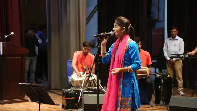 Ginni Mahi at the SAHMAT concert. (Photo: Sanjoy Deb/ <b>The Quint</b>)