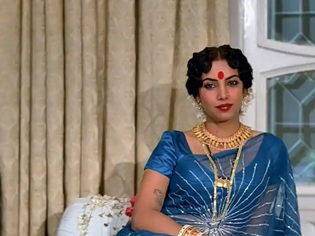 Shabana Azmi in a scene from <i>Mandi </i>(1983)<i>. </i>