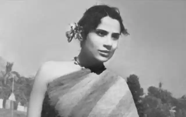Legendary Bengali thespian Tripti Mitra in <i>Jago Hua Savera</i>. (Photo: Screengrab from the film)