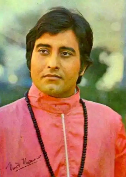 Vinod Khanna left Bollywood for Osho’s ashram at the peak of his career. 