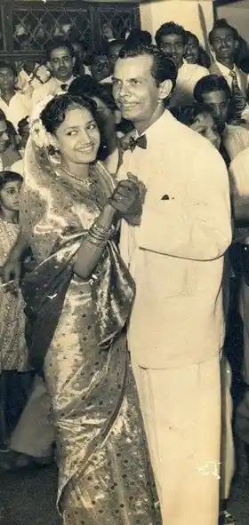 Johnny Walker with wife Noorjahan. (<a href="https://www.facebook.com/TimelessIndianMelodies/photos/a.290435347656731.74061.290348834332049/1248297991870457/?type=3&theater">Facebook/ TimelessIndianMelodies</a>)