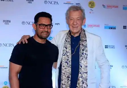 Aamir Khan with Sir Ian McKellen. (Photo Courtesy: MAMI PR Team)