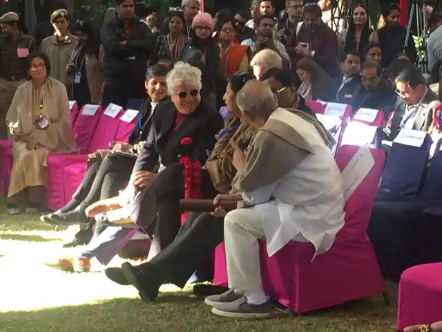 Suhel Seth, Namita Gokhale and Gulzar share a moment. (Photo: Urmi Bhattacheryya/The Quint)