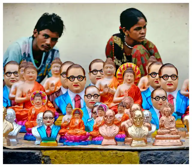 “Through their photographs, they captured class division with great clarity.” (Photo Courtesy: The Series ‘Blue Icon: Contemporary Reiterations’)