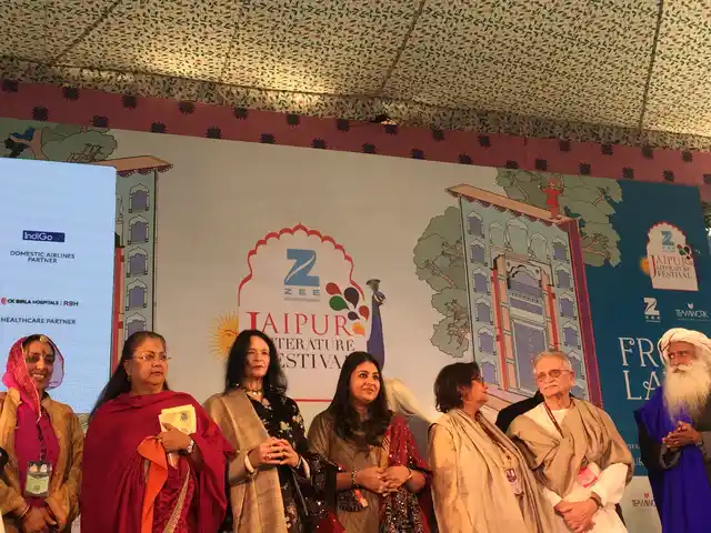 Jyotika Kumari Diggi, Vasundhara Raje, Ann Waldman, Namita Gokhale and Gulzar share the stage. (Photo: Urmi Bhattacheryya/The Quint)