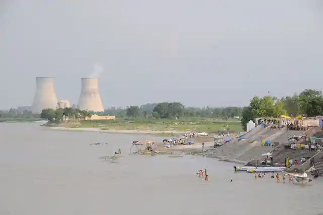 Ganga River near Narora Nuclear Power Plant in UP. (Photo Courtesy: <a href="https://www.flickr.com/people/11124467@N02">Sharada Prasad CS</a>)